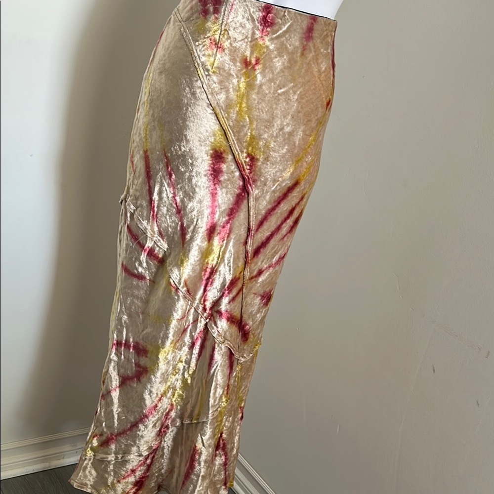 Free People, Woman’s Size M Serious Swagger Tie-Dye Full Length Skirt - Picture 7 of 12
